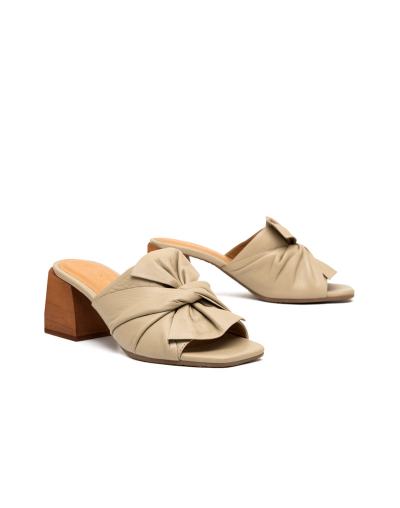 Sandalia tacón de cuero REF AMATISTA05M