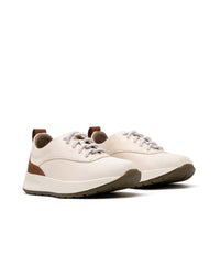 Deportivo en cuero minimalista y femenino REF ART1741