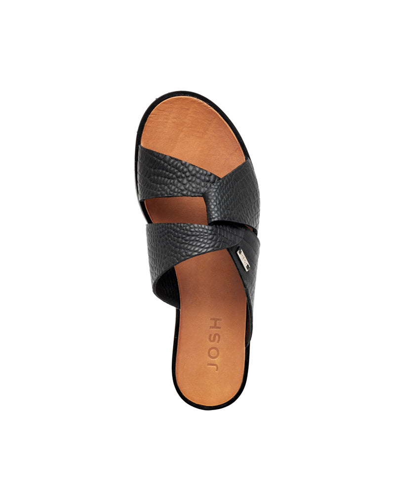 Sandalia plana versátil y moderna en cuero,  REF CLE1141