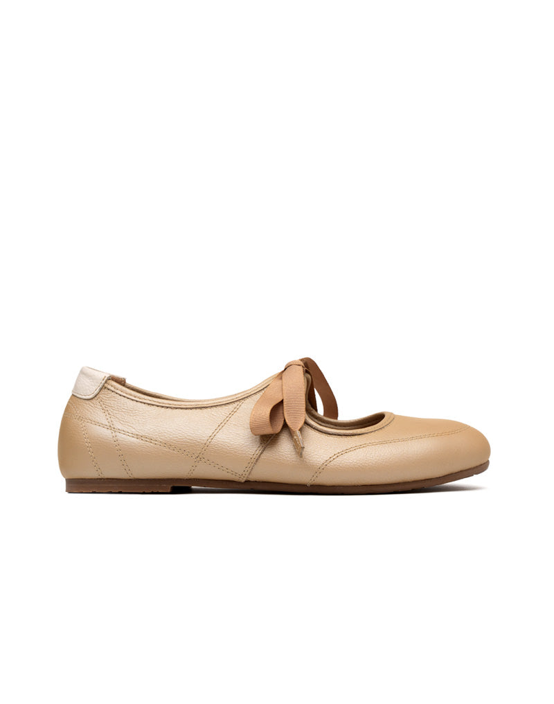 Baleta Plana en Cuero color Vainilla para Mujer - Marca JOSH Ref. LCT1865