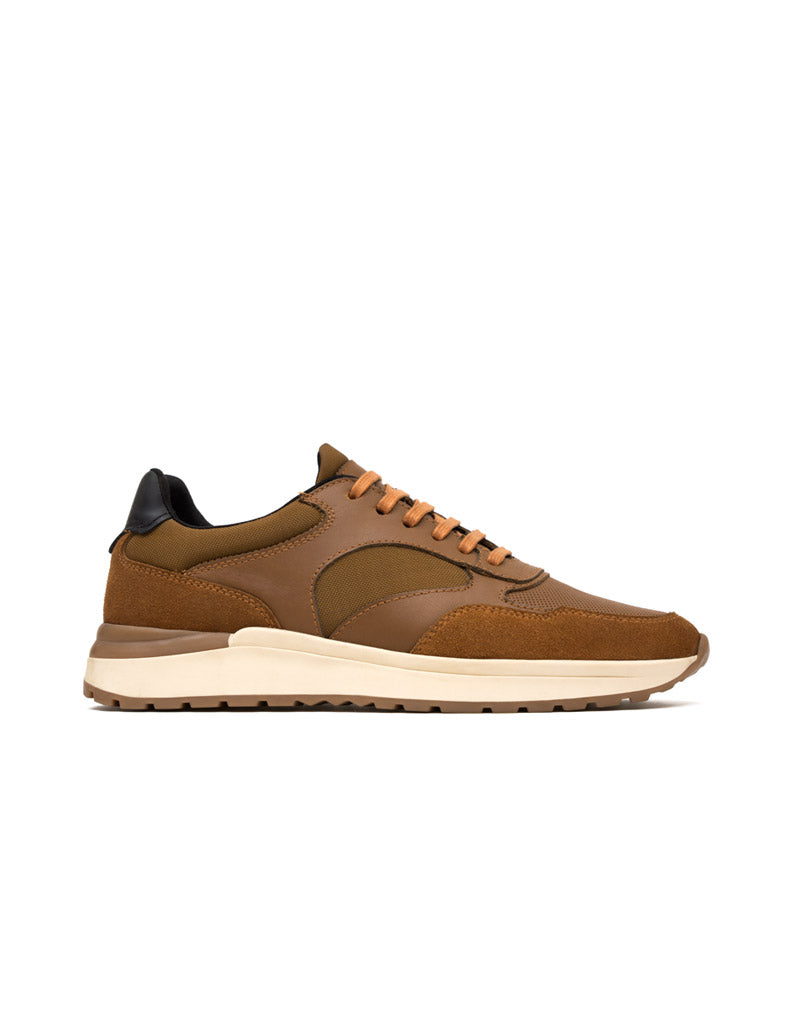 Zapato deportivo en cuero para hombre  color miel