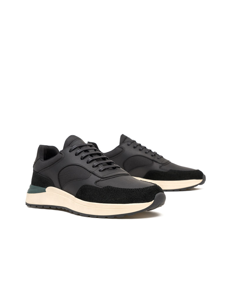 Zapato deportivo en cuero para hombre color negro