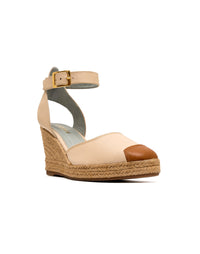 Zapato cuña tipo espadrila, bohemio y femenino en cuero REF ISA1792