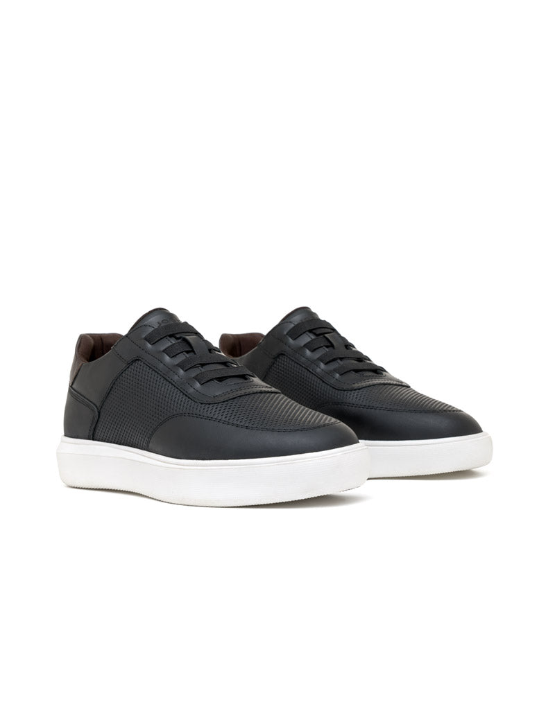 Zapato deportivo liviano de cuero para hombre REF KURT04