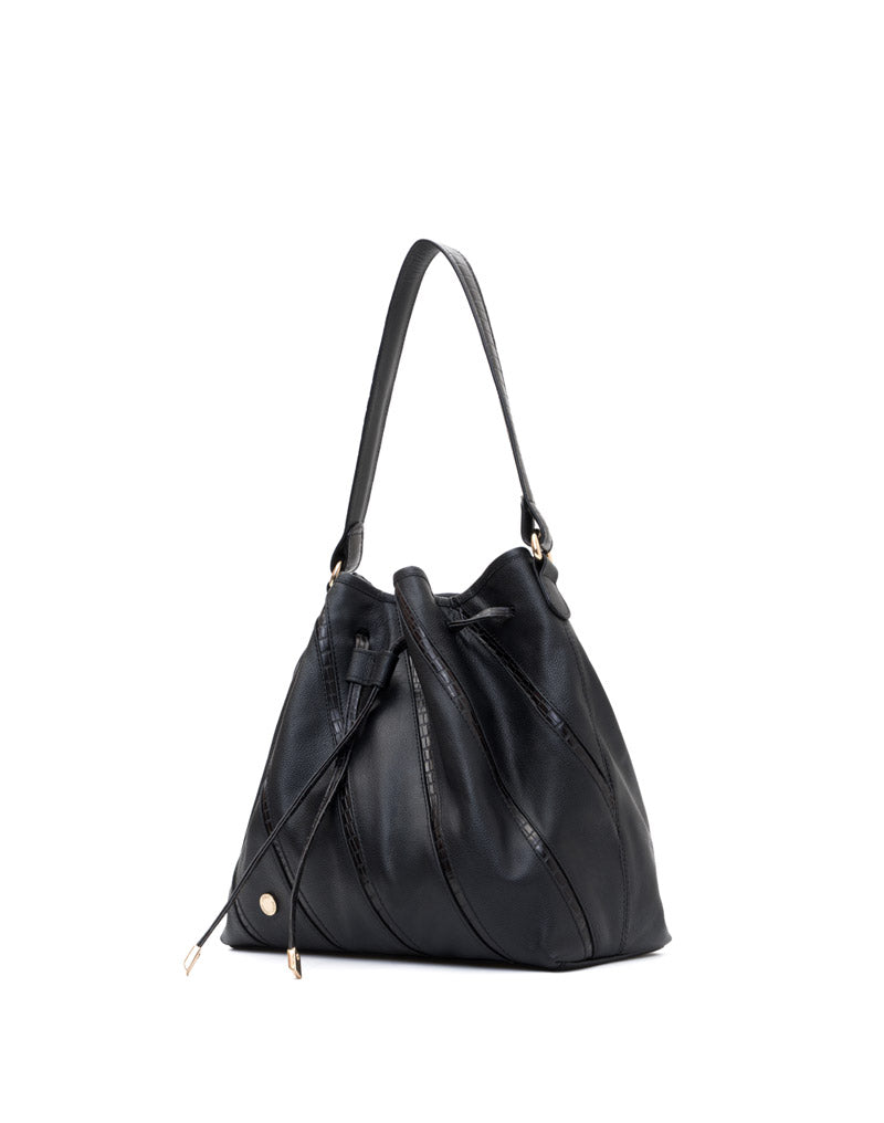 Cartera en cuero para dama color negro
