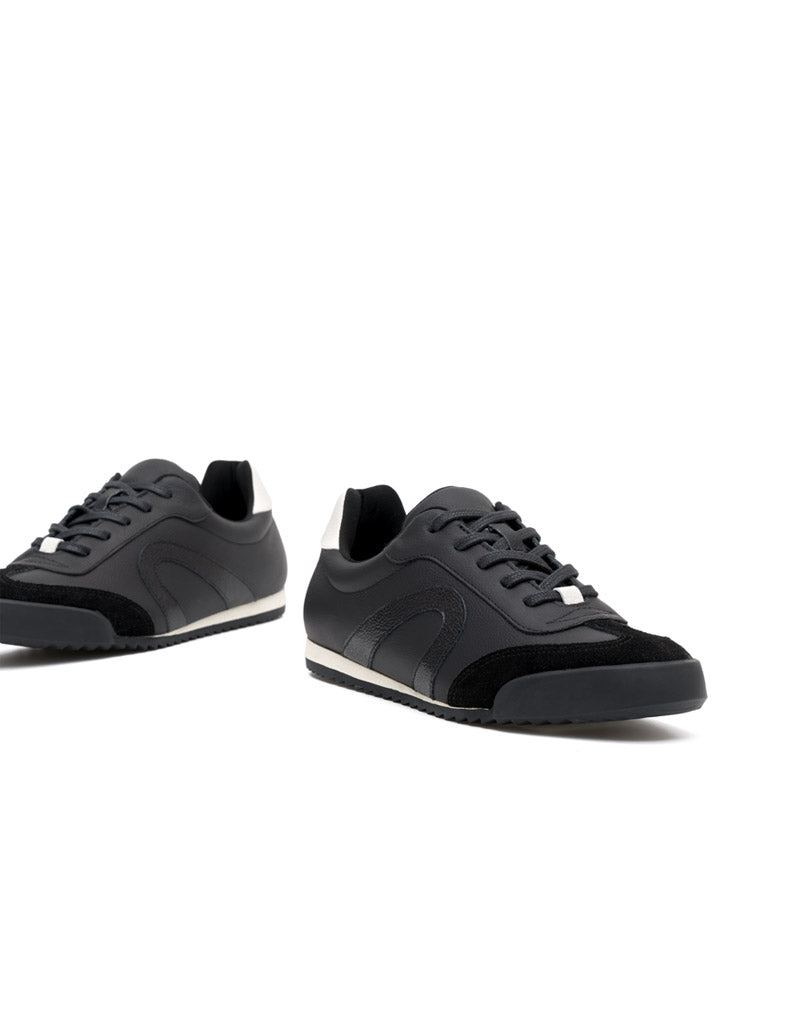 Deportivo casual juvenil para mujer en cuero REF SAY1754