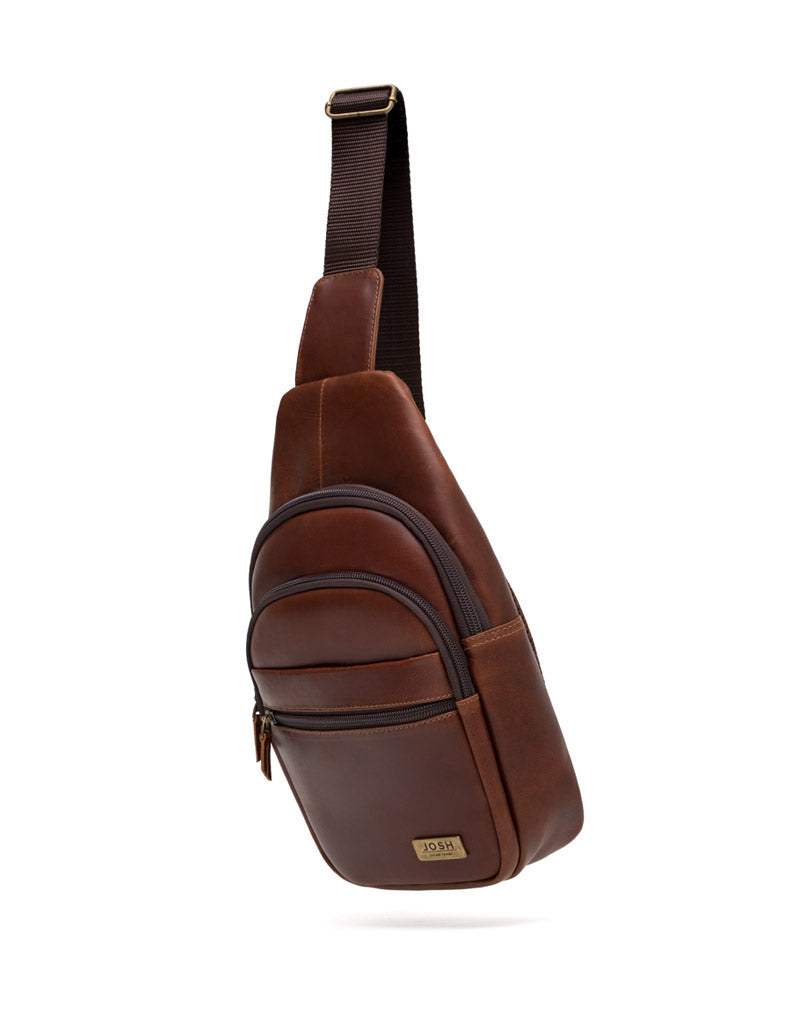 Bolso manos libres en cuero para hombre color café