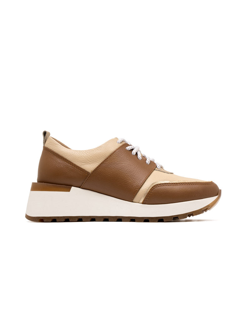 Tenis de cuero  con altura REF TRA1736