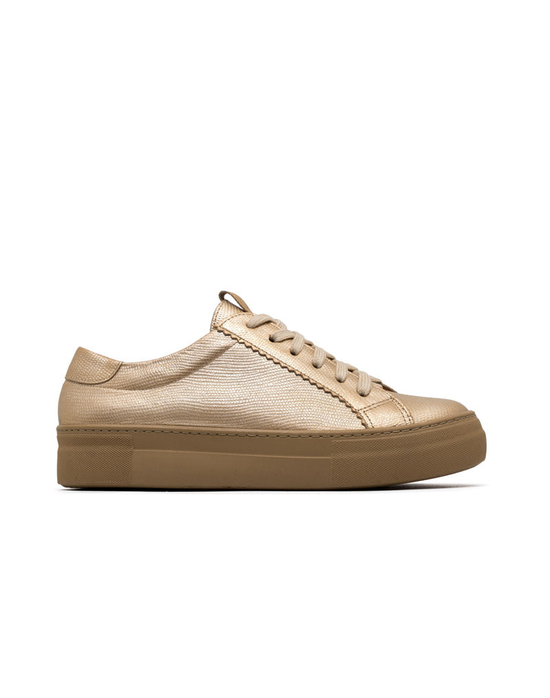 Deportivo  en cuero en color Gold