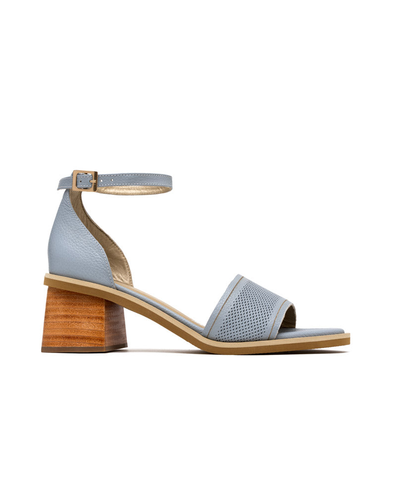 Sandalia para mujer en cuero de tacón robusto color celeste